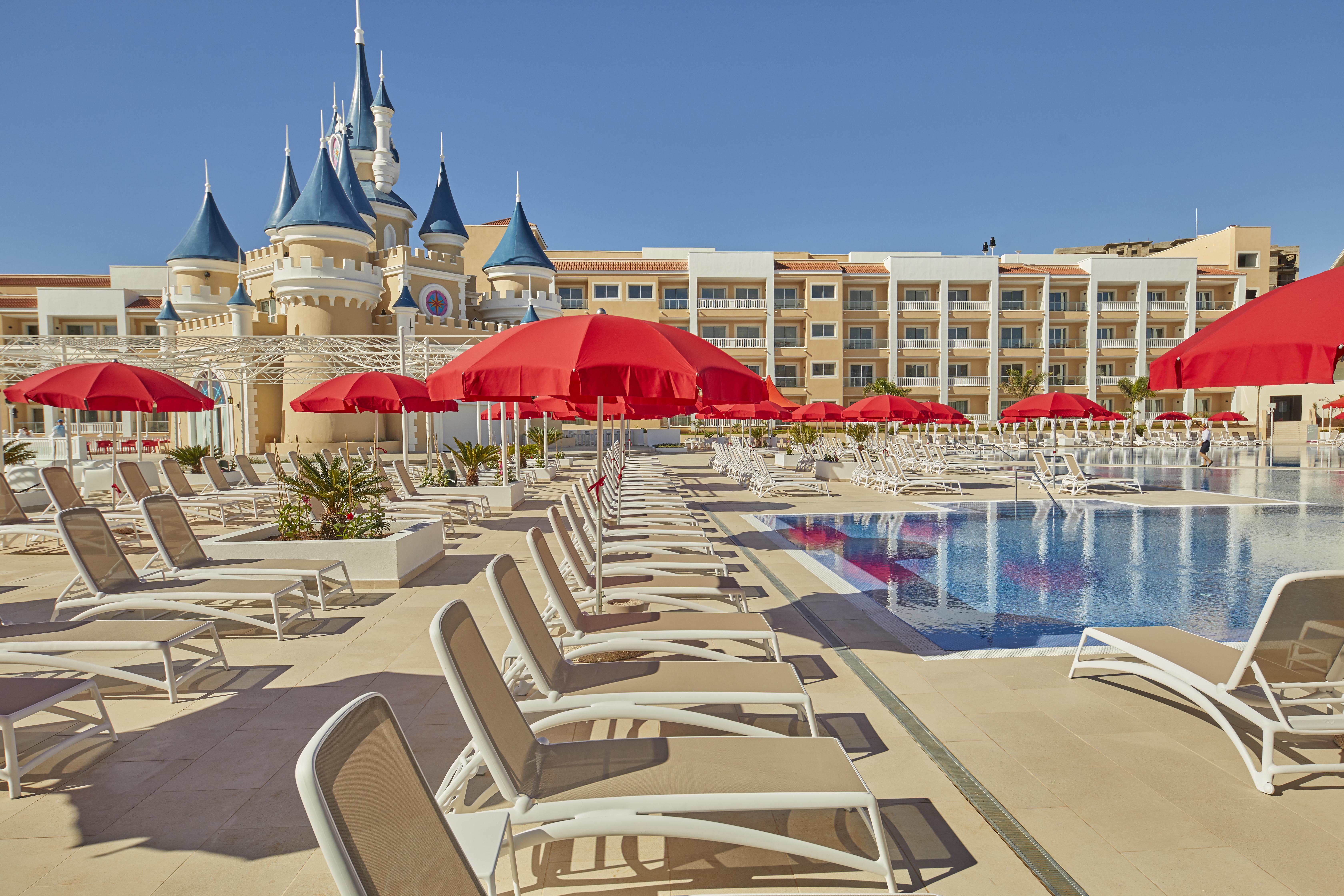 Bahia Principe Fantasia Tenerife San Miguel de Abona Esterno foto The resort's swimming pool