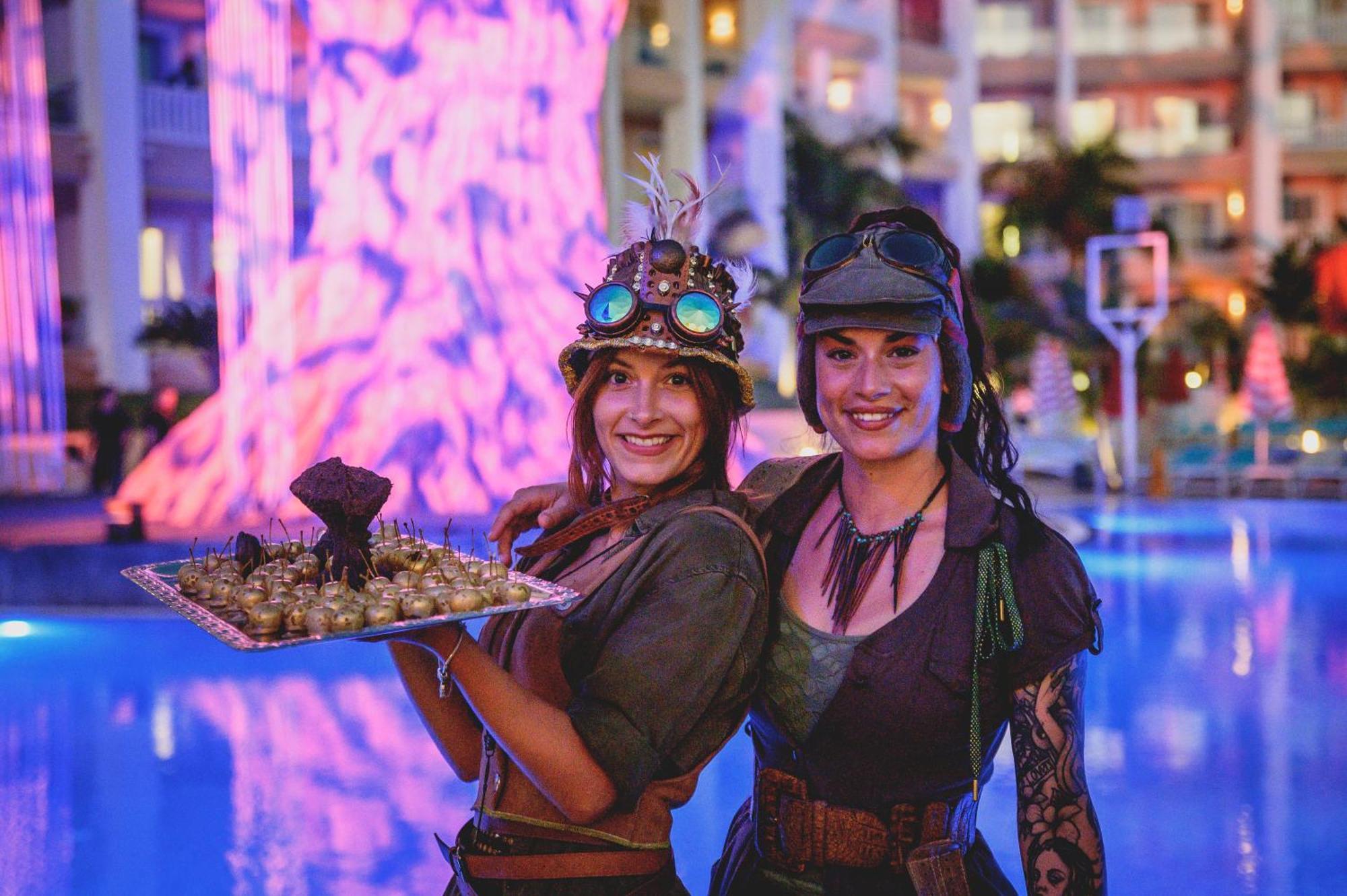 Bahia Principe Fantasia Tenerife San Miguel de Abona Esterno foto Steampunk cosplay